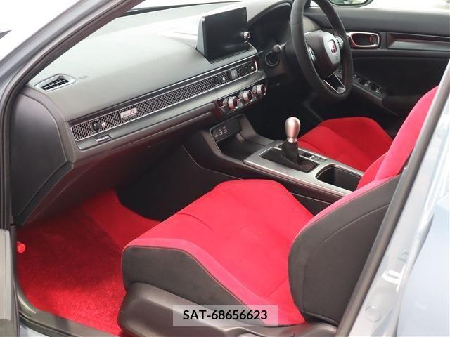 Honda CIVIC 2024-02 264416-14