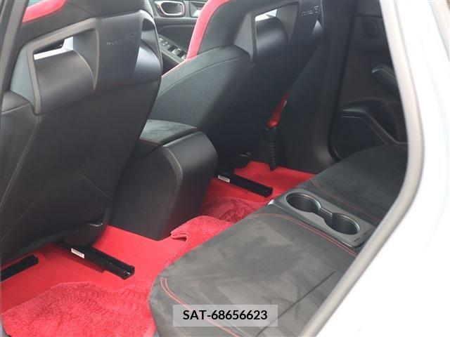 Honda CIVIC 2024-02 264416-15