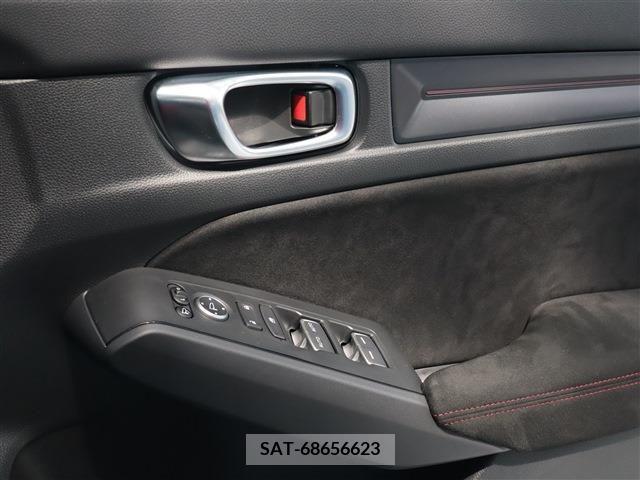 Honda CIVIC 2024-02 264416-5