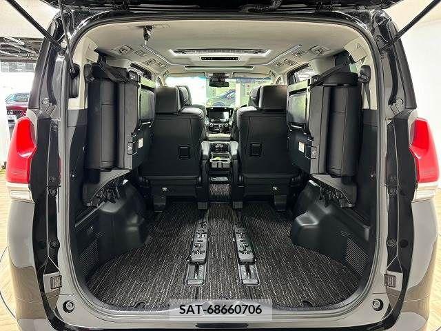 Toyota VELLFIRE 2018-11 342389-12