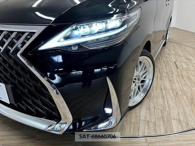 Toyota VELLFIRE 2018-11 342389-18