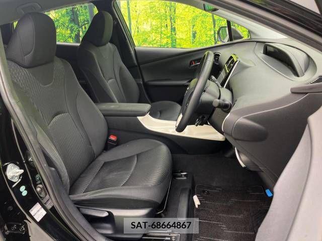 Toyota PRIUS 2016-01 281822-8