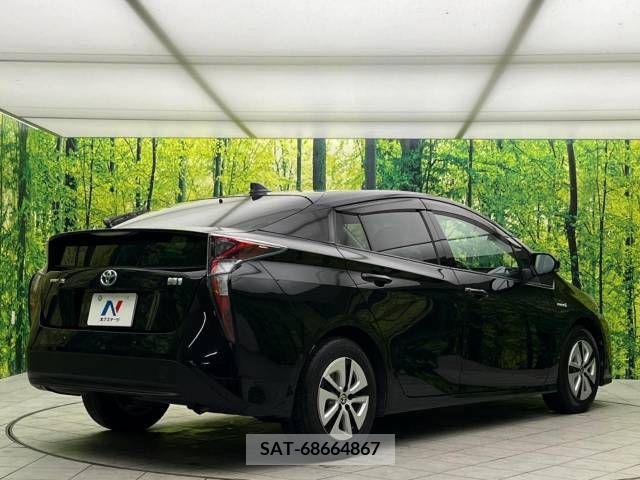 Toyota PRIUS 2016-01 281822-17