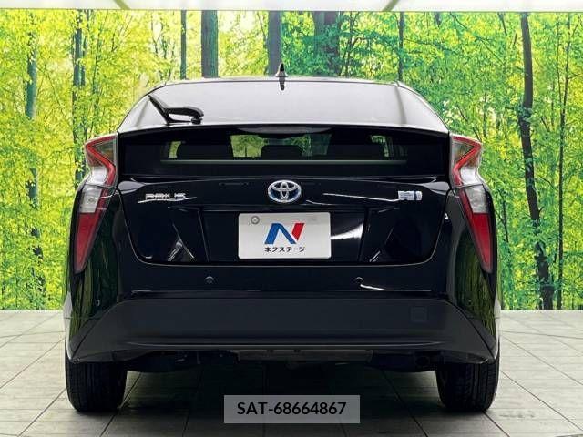 Toyota PRIUS 2016-01 281822-15