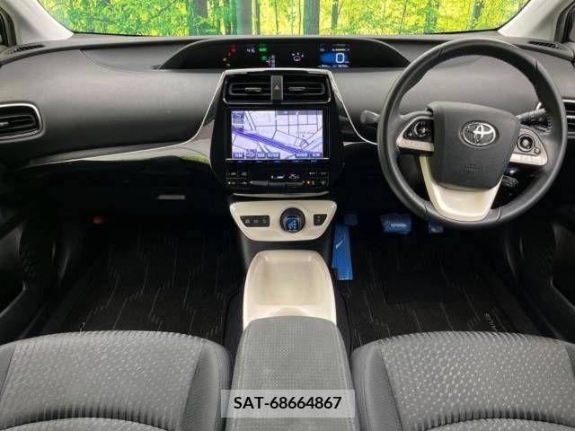 Toyota PRIUS 2016-01 281822-1