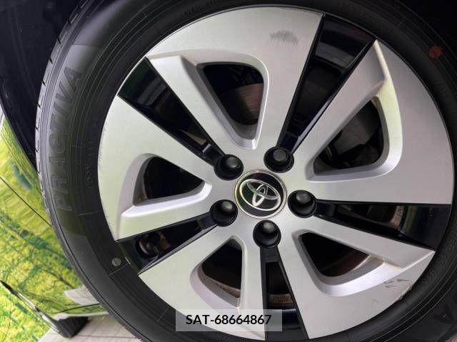 Toyota PRIUS 2016-01 281822-13