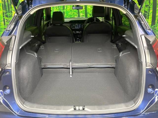 Nissan KICKS 2021-09 193417-10