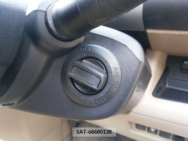 Nissan SERENA 2005-10 214134-18