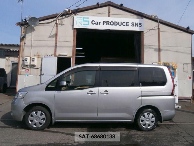 Nissan SERENA 2005-10 214134-4