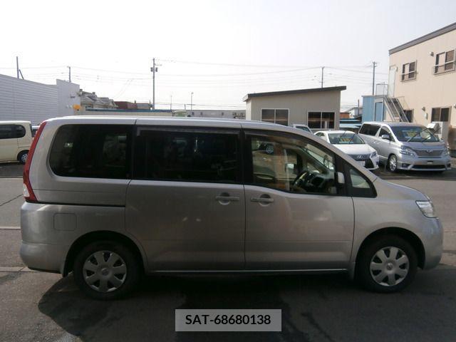 Nissan SERENA 2005-10 214134-3