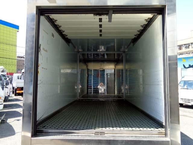 Isuzu ELF TRUCK 2013-03 3353-7