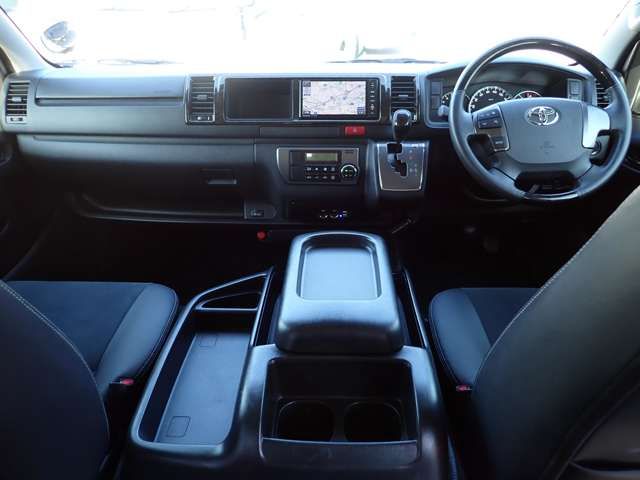 Toyota HIACE VAN 2016-06 22996-8