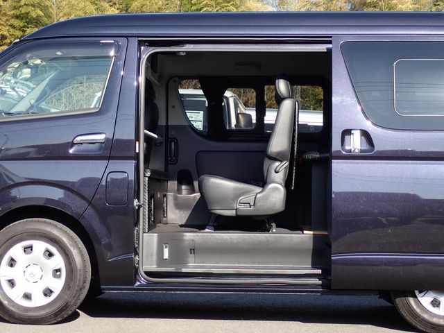 Toyota HIACE VAN 2016-06 22996-4
