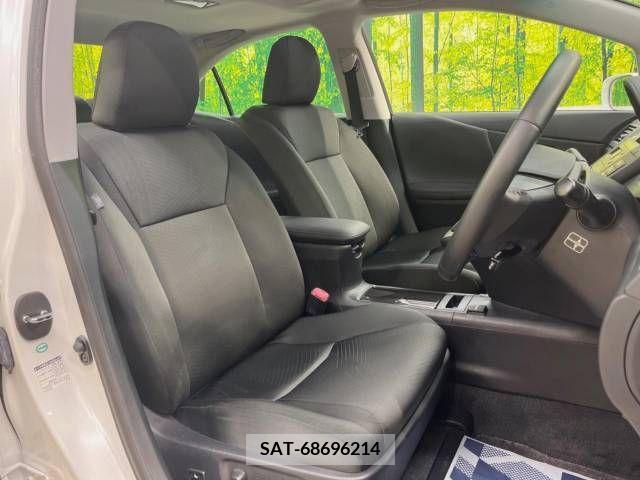 Lexus HS 2011-07 354072-8