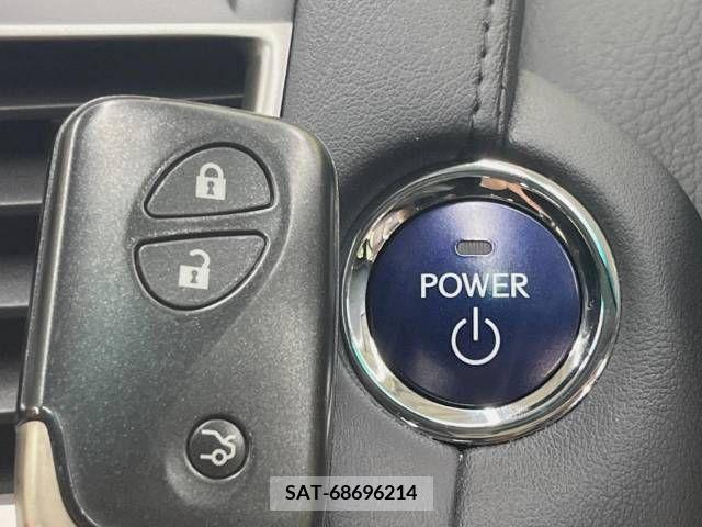 Lexus HS 2011-07 354072-7