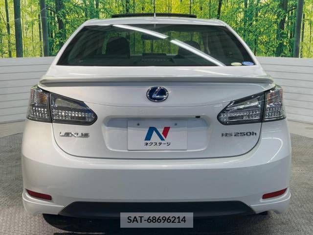 Lexus HS 2011-07 354072-15