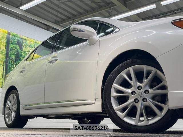 Lexus HS 2011-07 354072-13