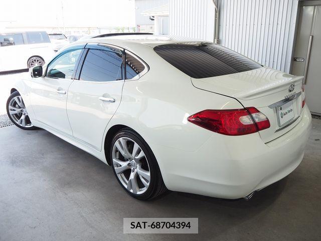 Nissan FUGA 2010-11 324488-4
