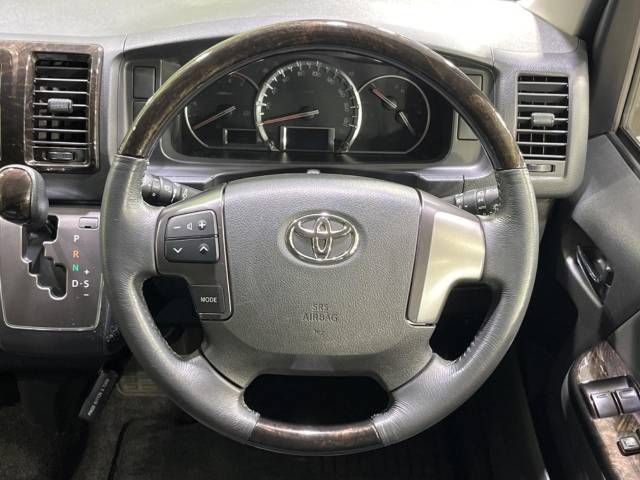 Toyota HIACE VAN 2016-03 14267-11