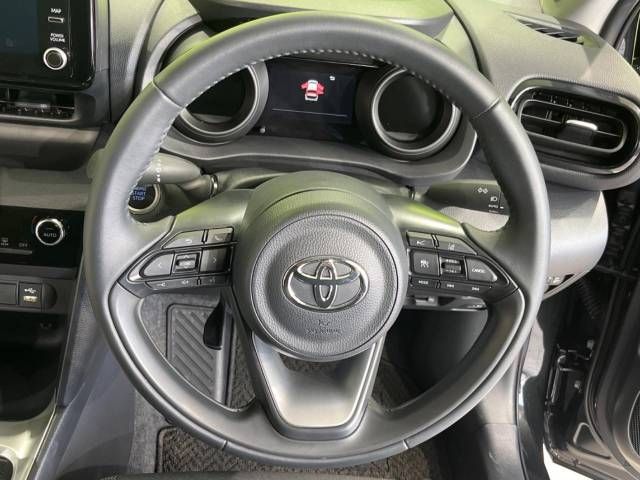 Toyota YARIS CROSS 2023-06 28701-11