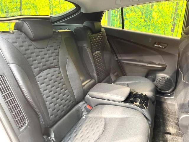 Toyota PRIUS PHV 2019-03 189456-10