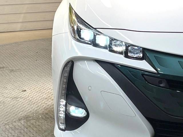 Toyota PRIUS PHV 2019-03 189456-13