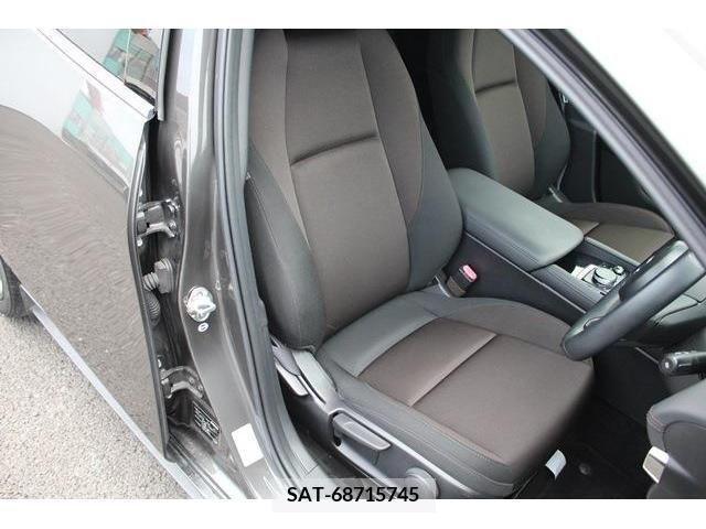 Mazda MAZDA3 2019-05 301040-15