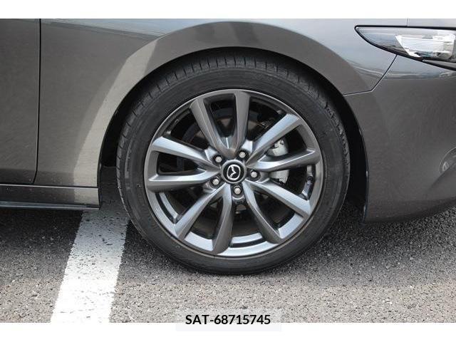 Mazda MAZDA3 2019-05 301040-11