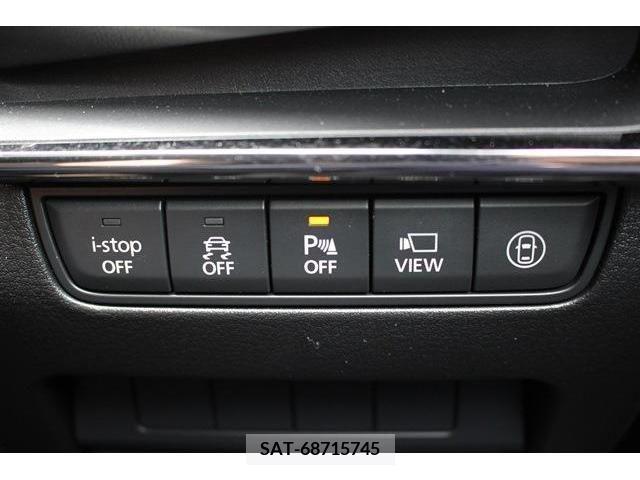 Mazda MAZDA3 2019-05 301040-4