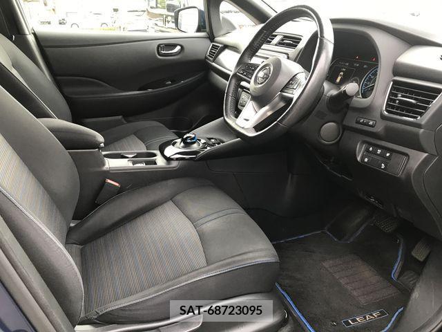 Nissan LEAF 2019-08 349999-7