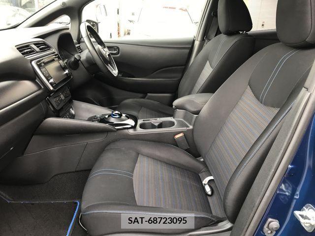 Nissan LEAF 2019-08 349999-8