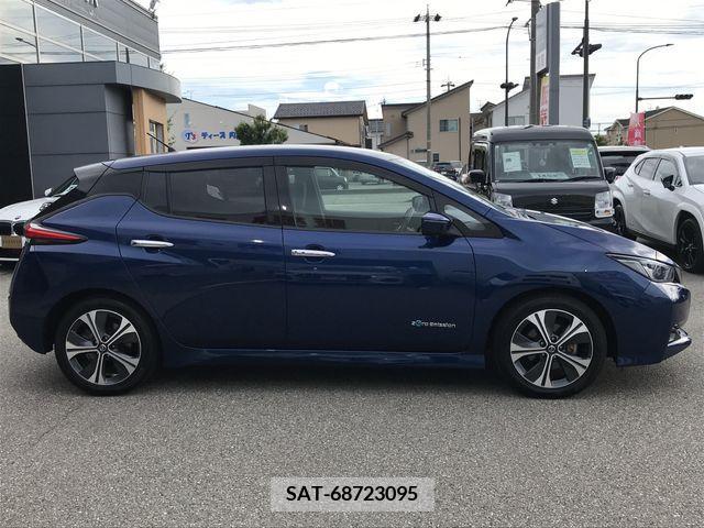 Nissan LEAF 2019-08 349999-5