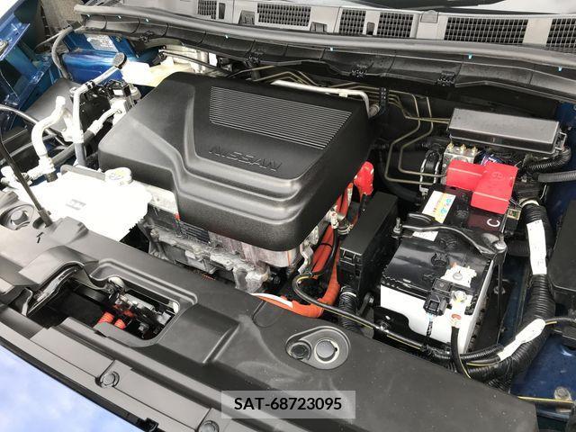 Nissan LEAF 2019-08 349999-29
