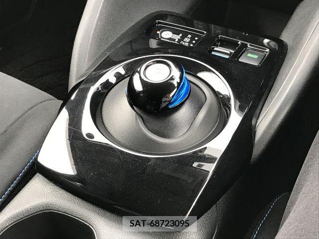 Nissan LEAF 2019-08 349999-22