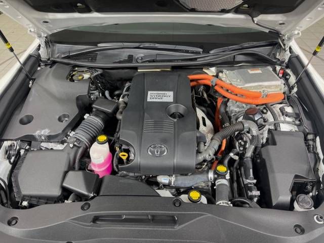 Toyota CROWN SEDAN 2014-03 182504-18