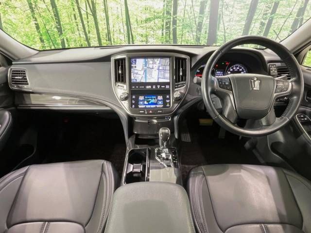 Toyota CROWN SEDAN 2014-03 182504-1