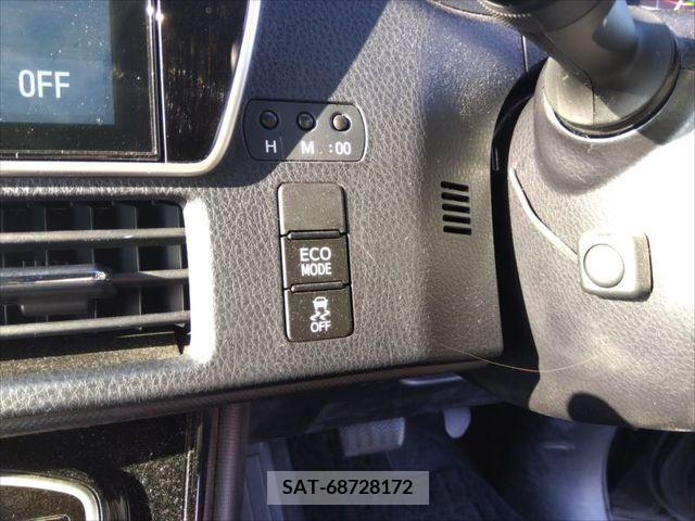Toyota NOAH 2020-08 279464-17