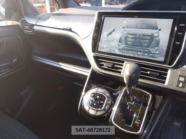 Toyota NOAH 2020-08 279464-10