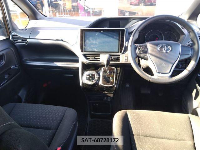 Toyota NOAH 2020-08 279464-1