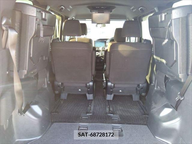 Toyota NOAH 2020-08 279464-6