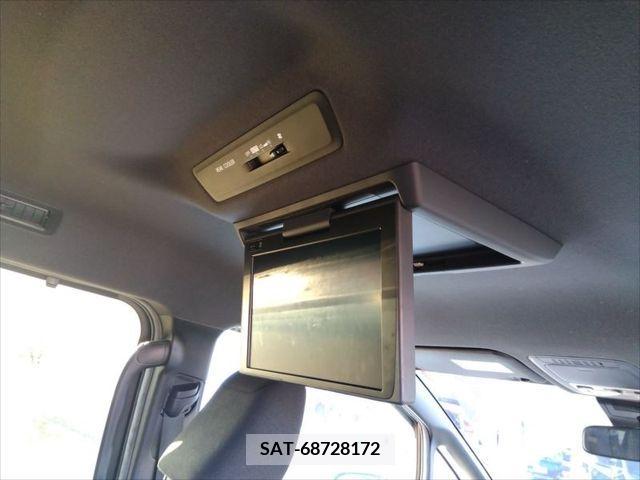 Toyota NOAH 2020-08 279464-14