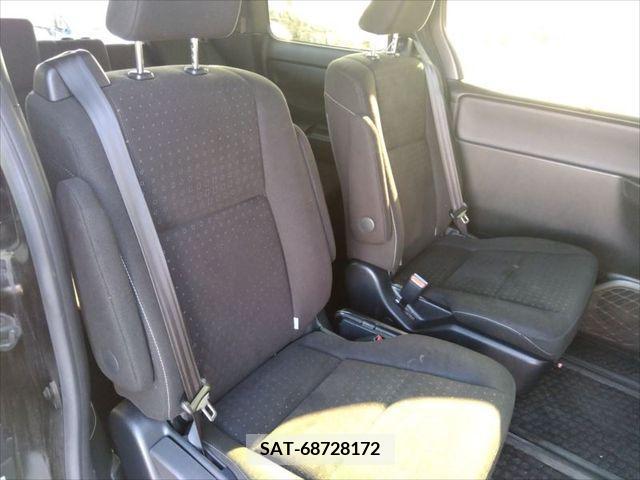 Toyota NOAH 2020-08 279464-7