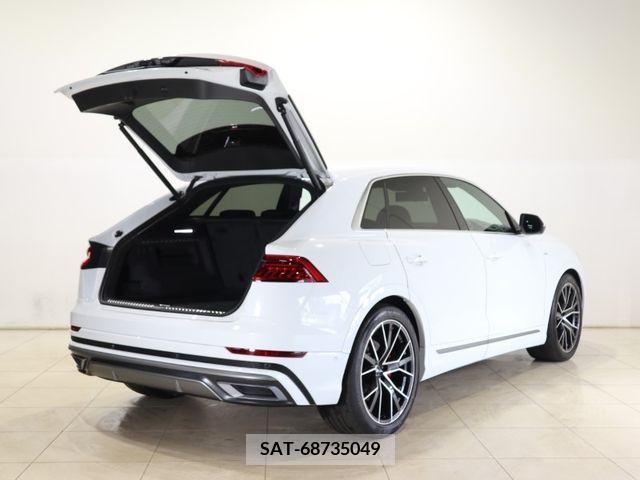 Audi Q8 2022-09 317814-8