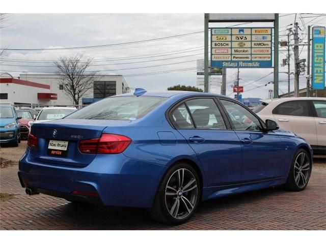 Bmw 3 SERIES 2017-08 181612-2