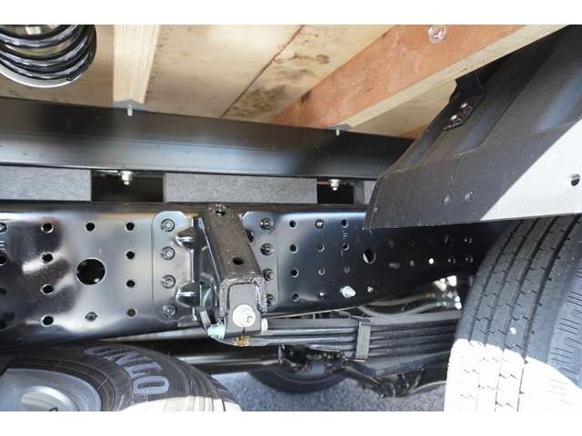Mitsubishi CANTER 2023-08 23036-9