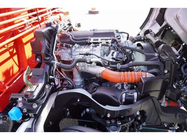 Mitsubishi CANTER 2023-08 23036-12