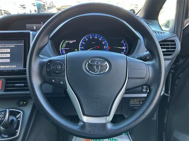 Toyota NOAH HYBRID 2014-03 193735-21