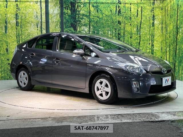 Toyota PRIUS 2011-10 385609-16