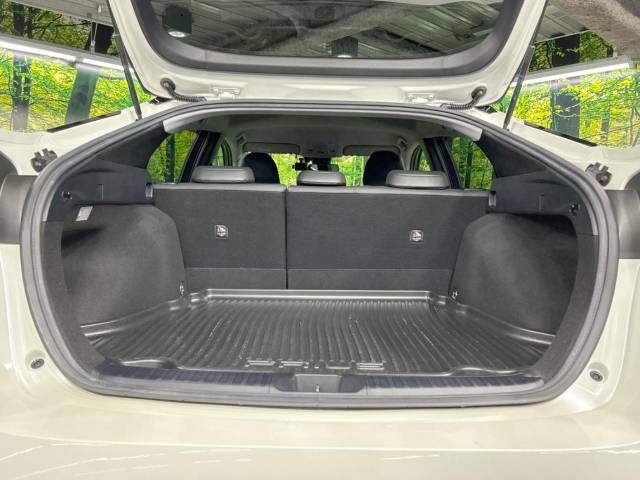 Toyota PRIUS 2016-02 191449-10
