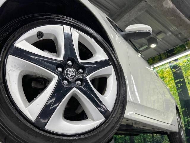 Toyota PRIUS 2016-02 191449-13